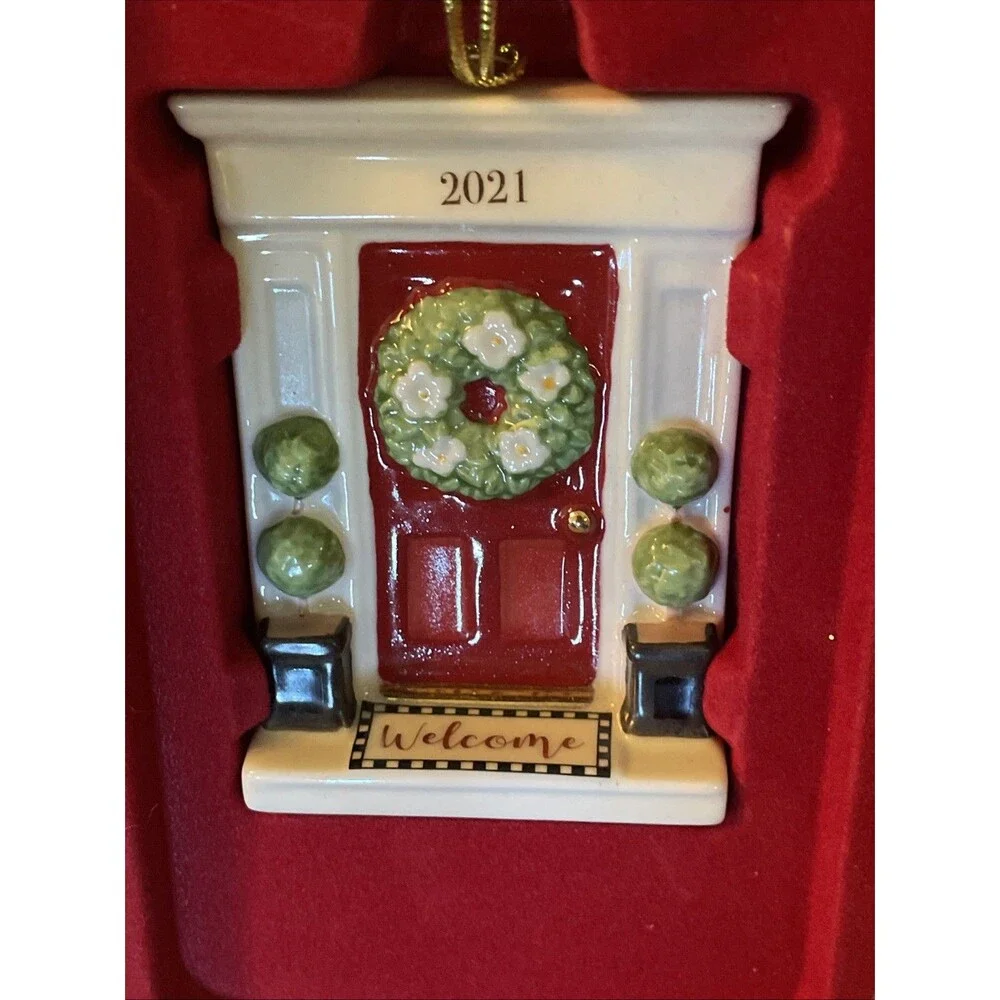Beautiful Lenox-2021-Welcome Home Boxed Ornament